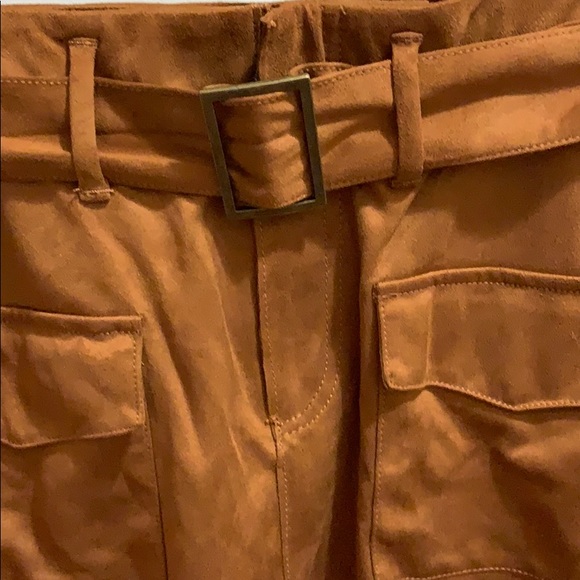 NWOT! Beautiful Brown suede skirt with belt - Picture 5 of 5